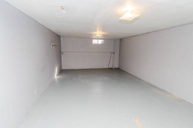 203 W Green Street, Winterset, IA 50273