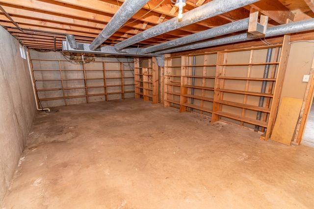 203 W Green Street, Winterset, IA 50273