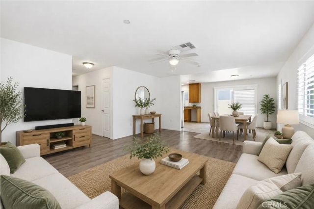 21716 Jack Place, Saugus, CA 91350