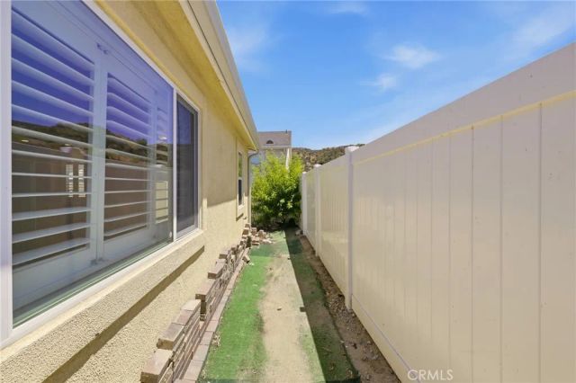 21716 Jack Place, Saugus, CA 91350