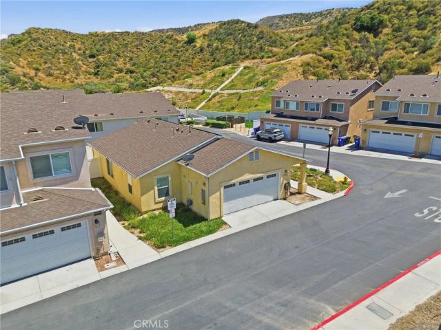 21716 Jack Place, Saugus, CA 91350