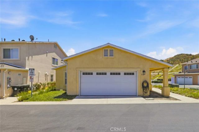 21716 Jack Place, Saugus, CA 91350