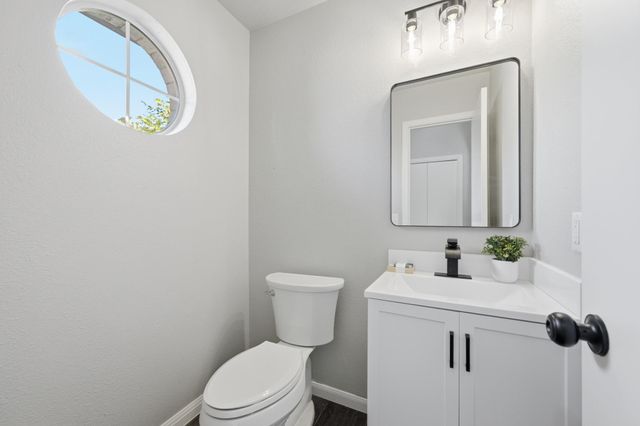 1504 Waterfall Ave, Leander, TX 78641