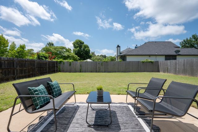 1504 Waterfall Ave, Leander, TX 78641
