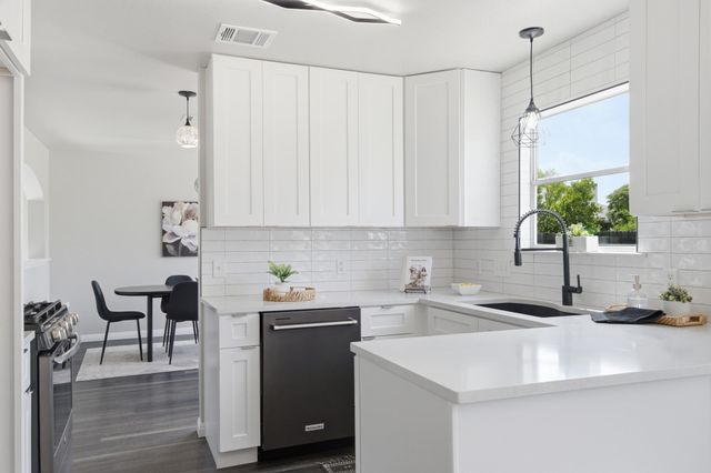 1504 Waterfall Ave, Leander, TX 78641