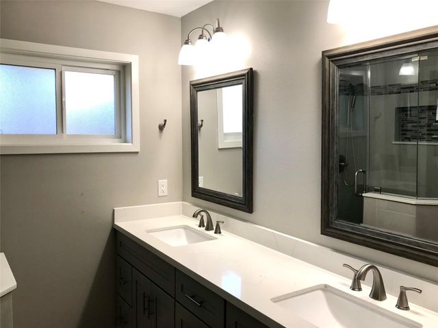 5470 Carew Street, Houston, TX 77096