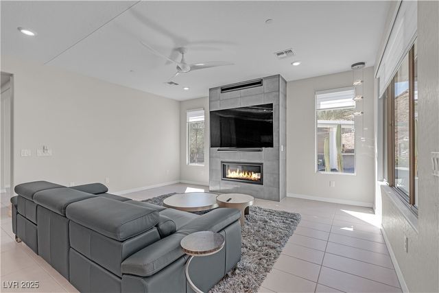 11 Acacia Creek Court, Henderson, NV 89011