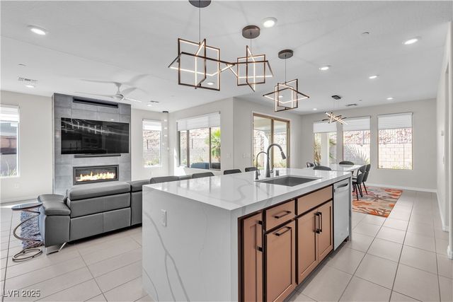 11 Acacia Creek Court, Henderson, NV 89011