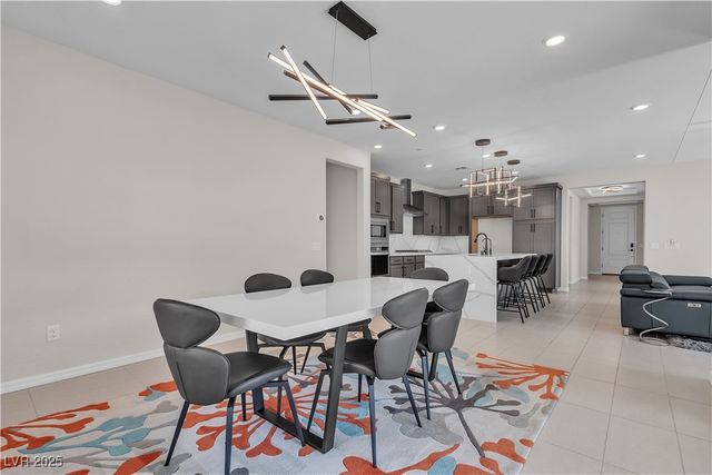 11 Acacia Creek Court, Henderson, NV 89011