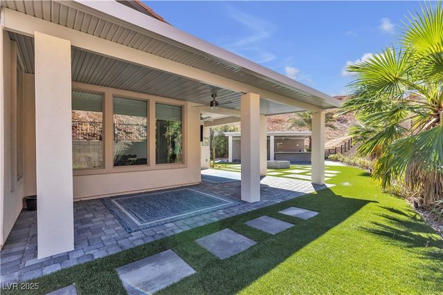 11 Acacia Creek Court, Henderson, NV 89011