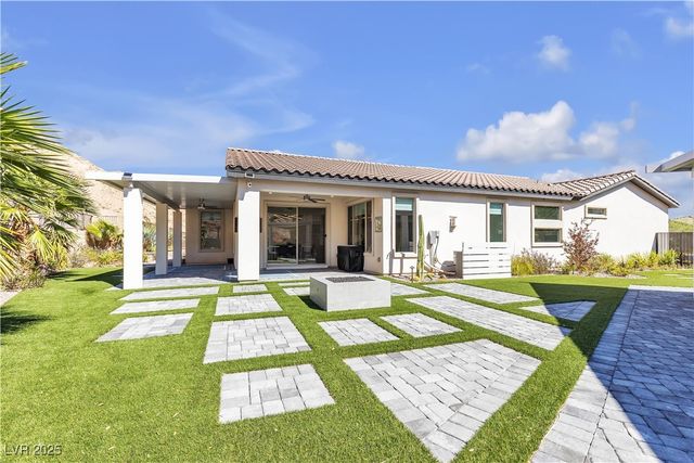 11 Acacia Creek Court, Henderson, NV 89011