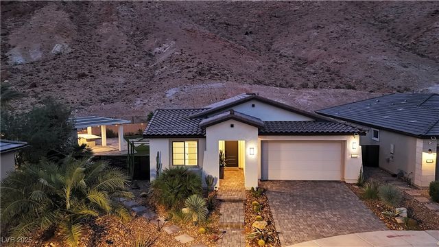 11 Acacia Creek Court, Henderson, NV 89011