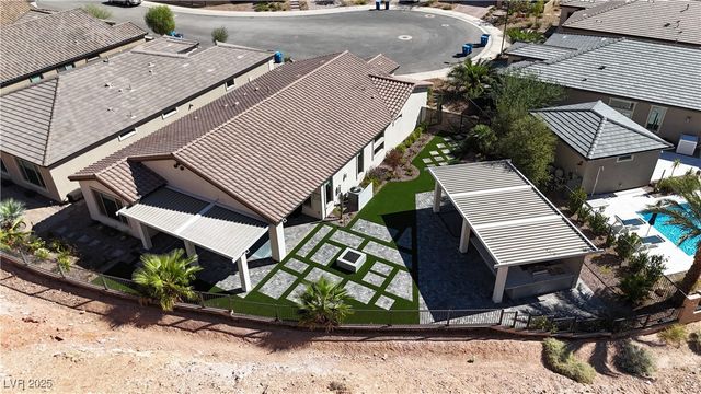11 Acacia Creek Court, Henderson, NV 89011