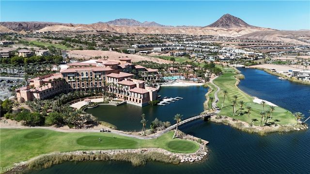 11 Acacia Creek Court, Henderson, NV 89011