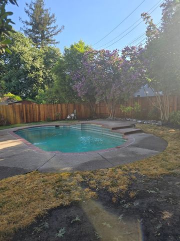2124 Oxford, Sacramento, CA 95815