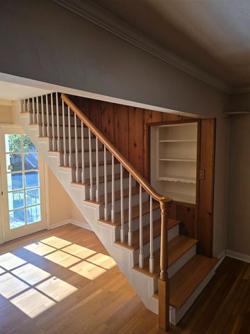 2124 Oxford, Sacramento, CA 95815