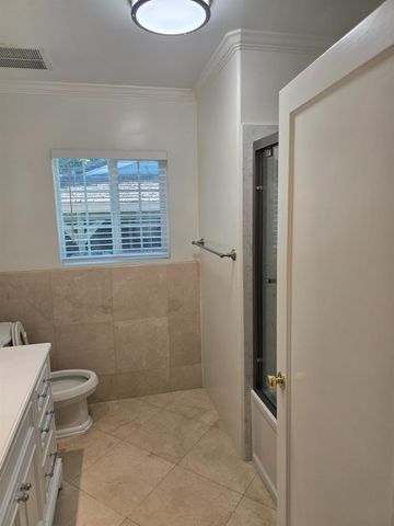 2124 Oxford, Sacramento, CA 95815