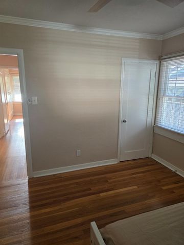 2124 Oxford, Sacramento, CA 95815
