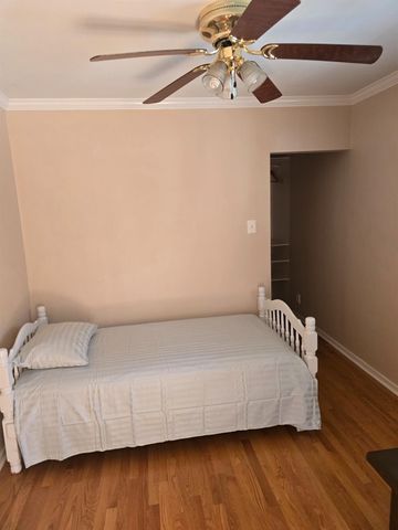 2124 Oxford, Sacramento, CA 95815