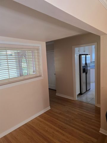 2124 Oxford, Sacramento, CA 95815