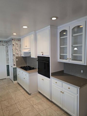 2124 Oxford, Sacramento, CA 95815