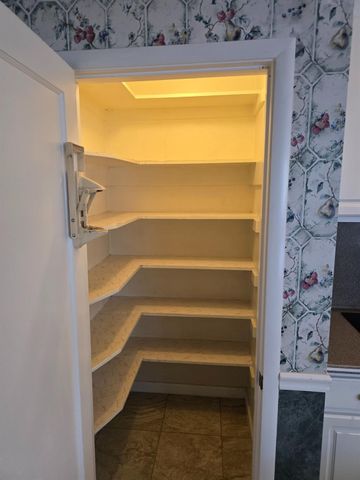 2124 Oxford, Sacramento, CA 95815