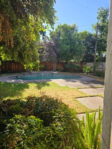 2124 Oxford, Sacramento, CA 95815