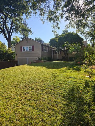 2124 Oxford, Sacramento, CA 95815