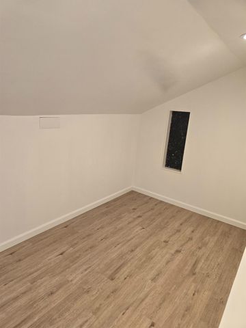 2124 Oxford, Sacramento, CA 95815