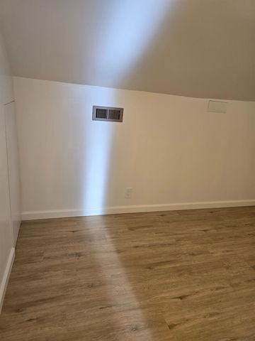 2124 Oxford, Sacramento, CA 95815