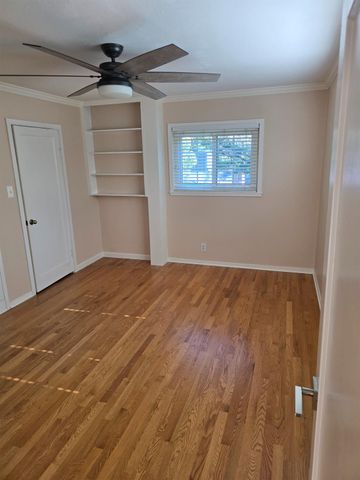 2124 Oxford, Sacramento, CA 95815