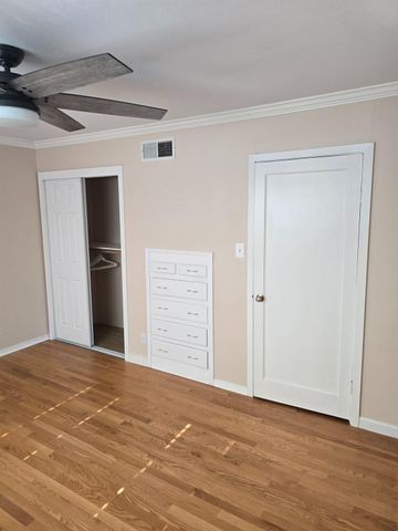 2124 Oxford, Sacramento, CA 95815
