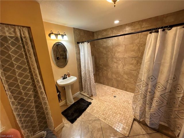 2218 Jackson AVE, Alva, FL 33920