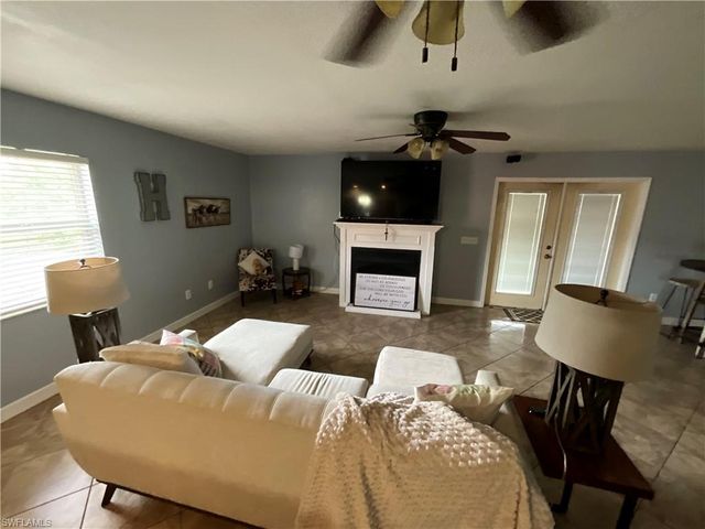 2218 Jackson AVE, Alva, FL 33920