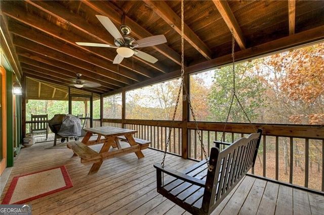 100 Arrow Way, Mineral Bluff, GA 30559