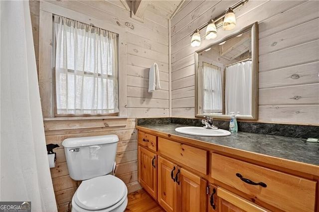 100 Arrow Way, Mineral Bluff, GA 30559