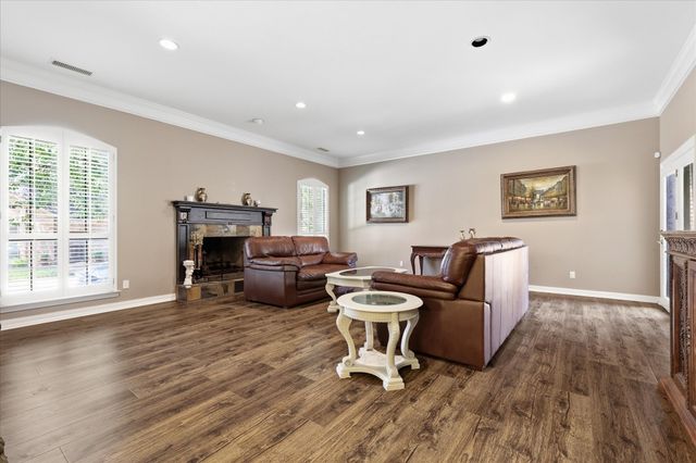 5916 Encore Drive, Dallas, TX 75240