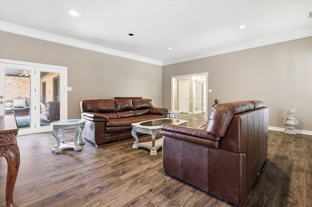 5916 Encore Drive, Dallas, TX 75240
