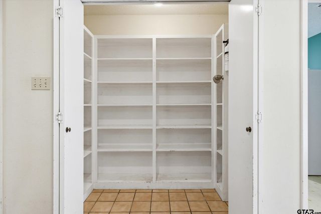 1444 Tanglewood Dr. West, Hideaway, TX 75771