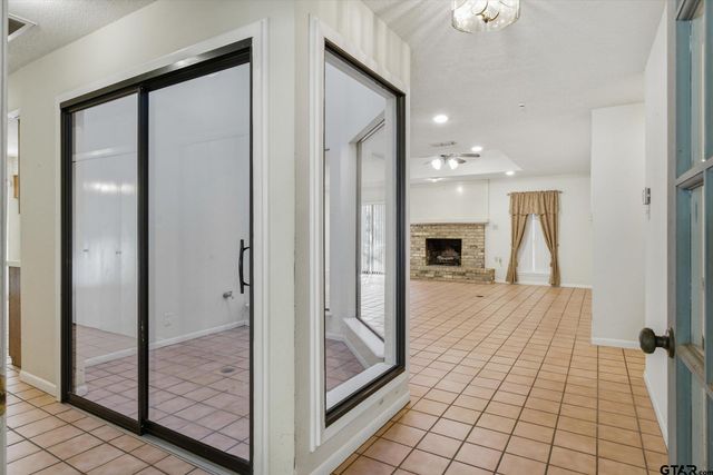 1444 Tanglewood Dr. West, Hideaway, TX 75771