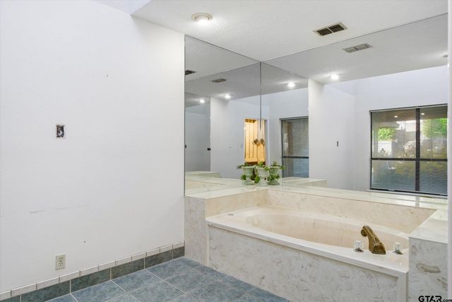 1444 Tanglewood Dr. West, Hideaway, TX 75771