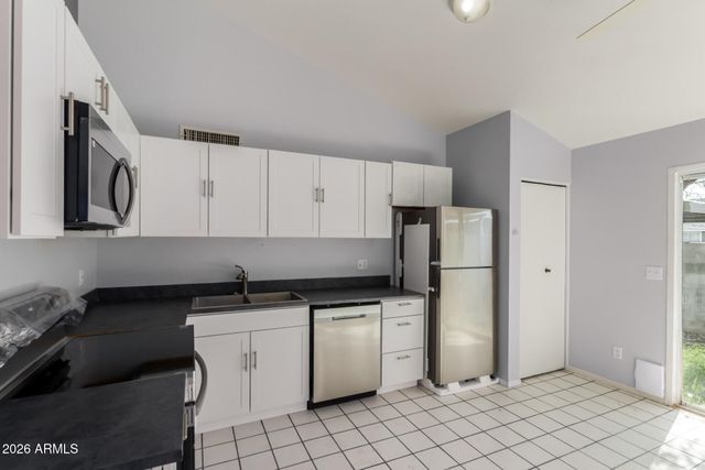 5960 W OREGON Avenue 170, Glendale, AZ 85301