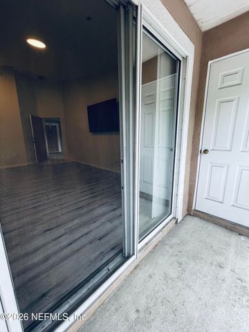 1418 MANOTAK POINT Drive 205, Jacksonville, FL 32210