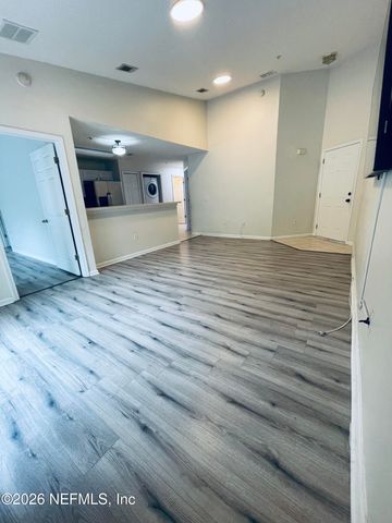 1418 MANOTAK POINT Drive 205, Jacksonville, FL 32210