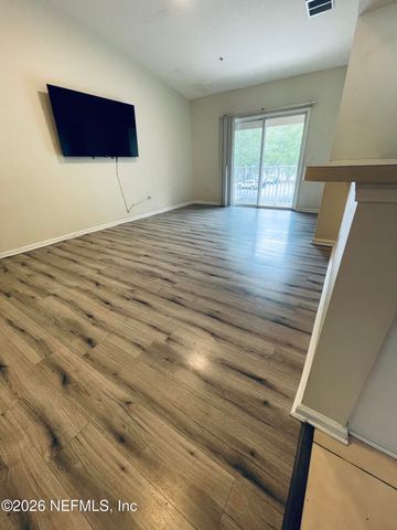 1418 MANOTAK POINT Drive 205, Jacksonville, FL 32210