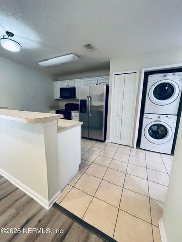 1418 MANOTAK POINT Drive 205, Jacksonville, FL 32210