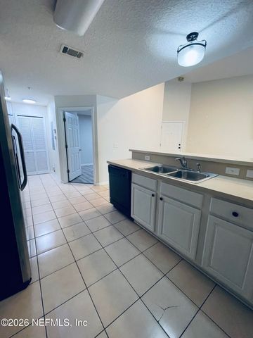 1418 MANOTAK POINT Drive 205, Jacksonville, FL 32210