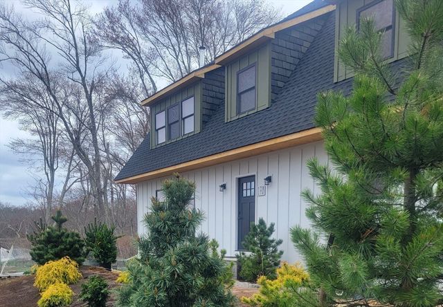 178 Shore Rd, East Brookfield, MA 01515