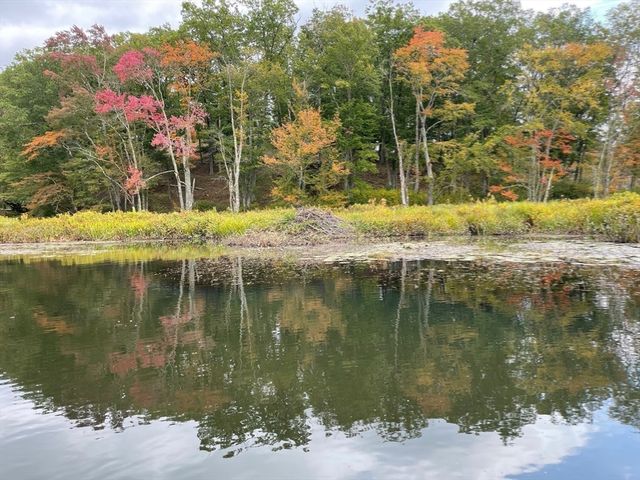 178 Shore Rd, East Brookfield, MA 01515