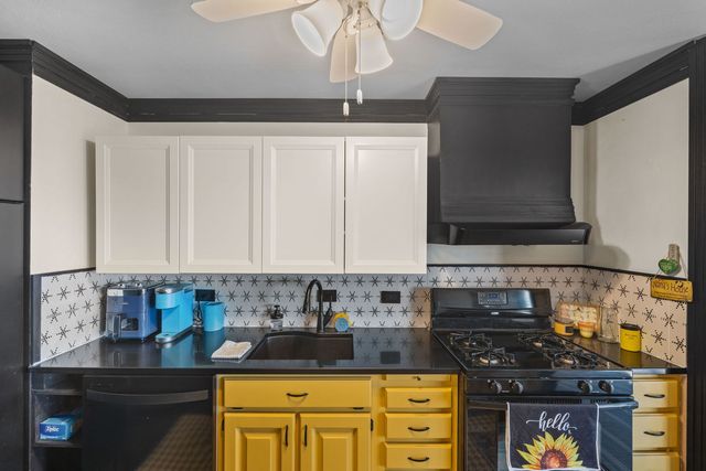 1800 7th Street 10E, East Moline, IL 61244